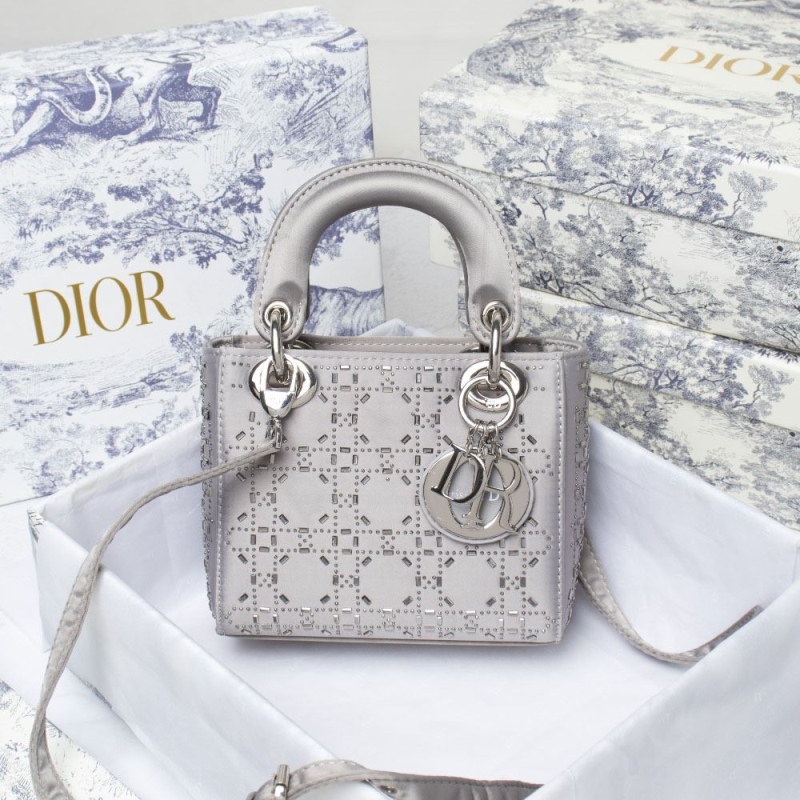 D*or top handle bags